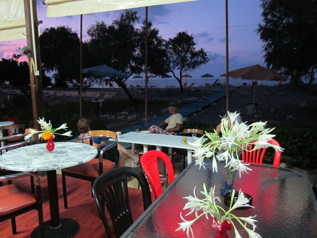 Baladinos Apartments Gerani  Luaran gambar